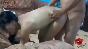 Cachando a peruana en modo perrito