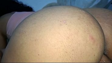 Colombiana monta mi verga como una vaquera en un sexo casero rico