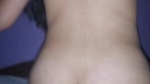 Peruana se mueve tan rico en la pinga que no puedes dejar de cacharla